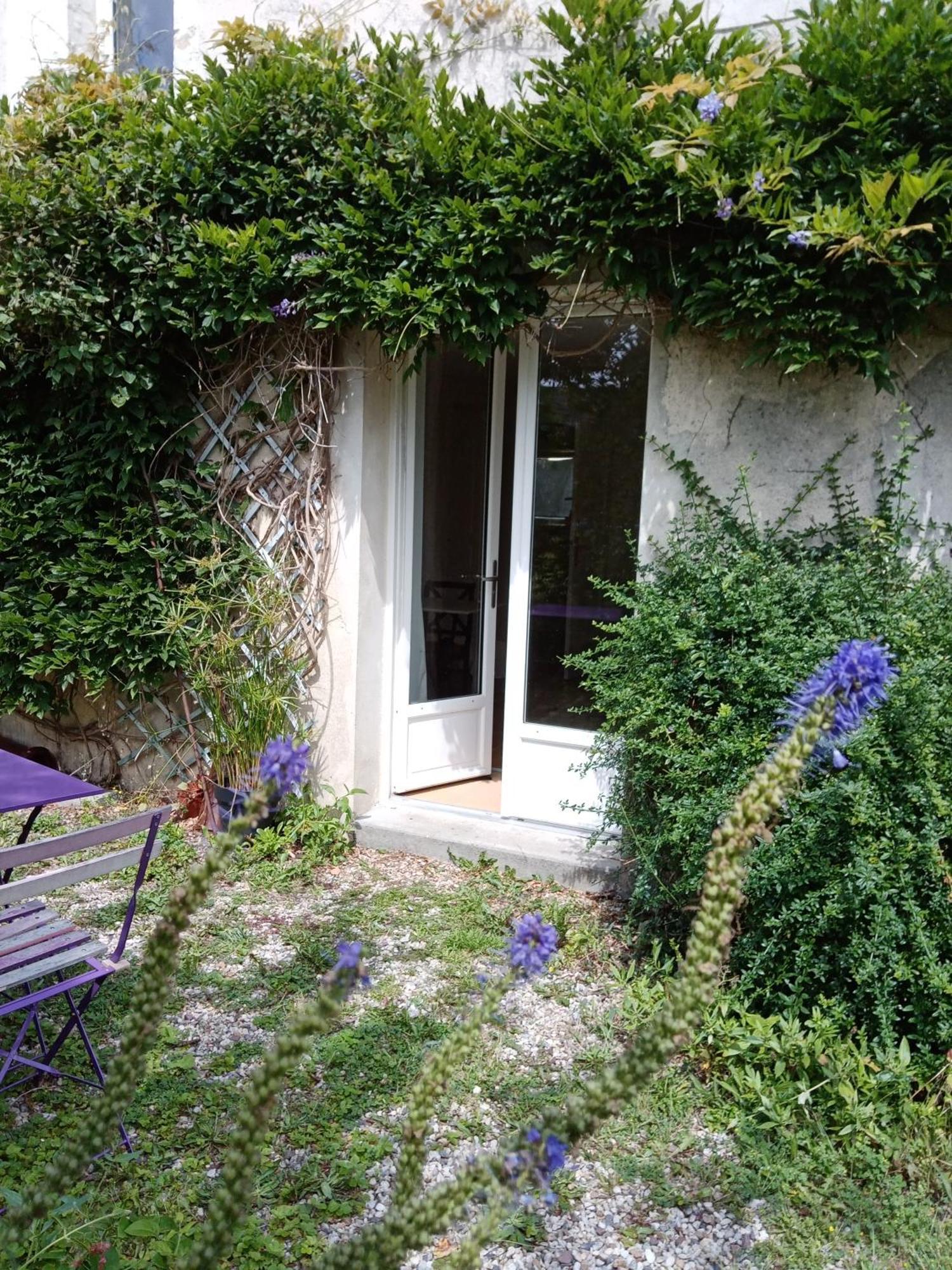 Rose Garden Bayeux Bed & Breakfast Exterior photo